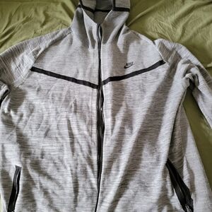 Nike Men's Light Gray Performance Jacket